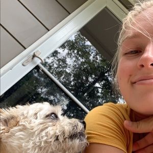 Meet your Posher, Natalie